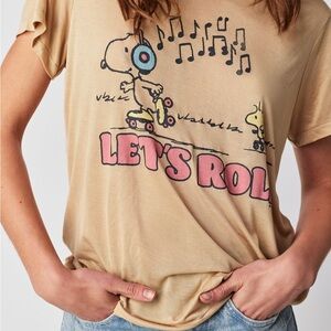 Junk Food Clothing Peanuts Snoopy  Tan Cartoon Graphic Tee
